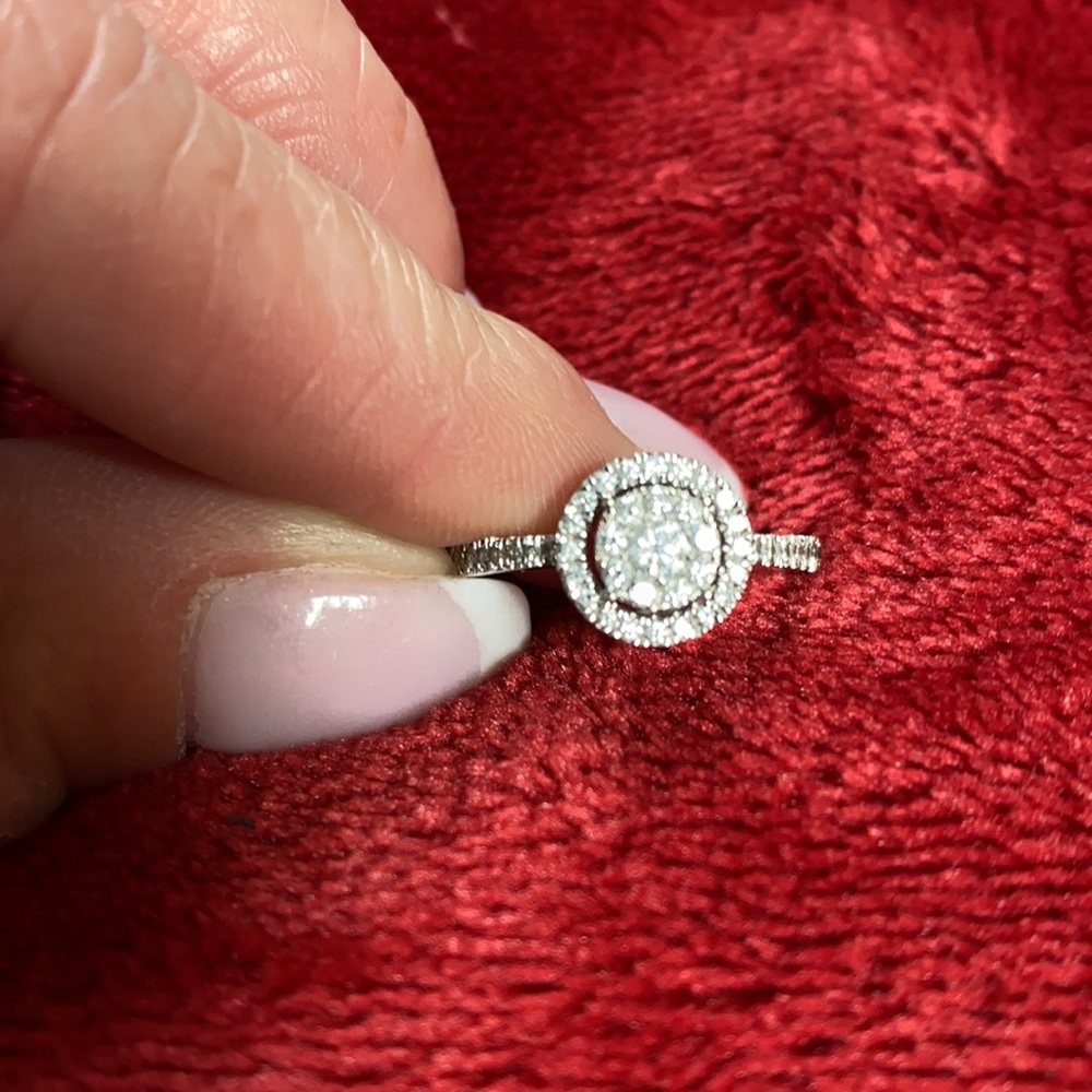 Engagement Ring Womans Ring Only! - image 5